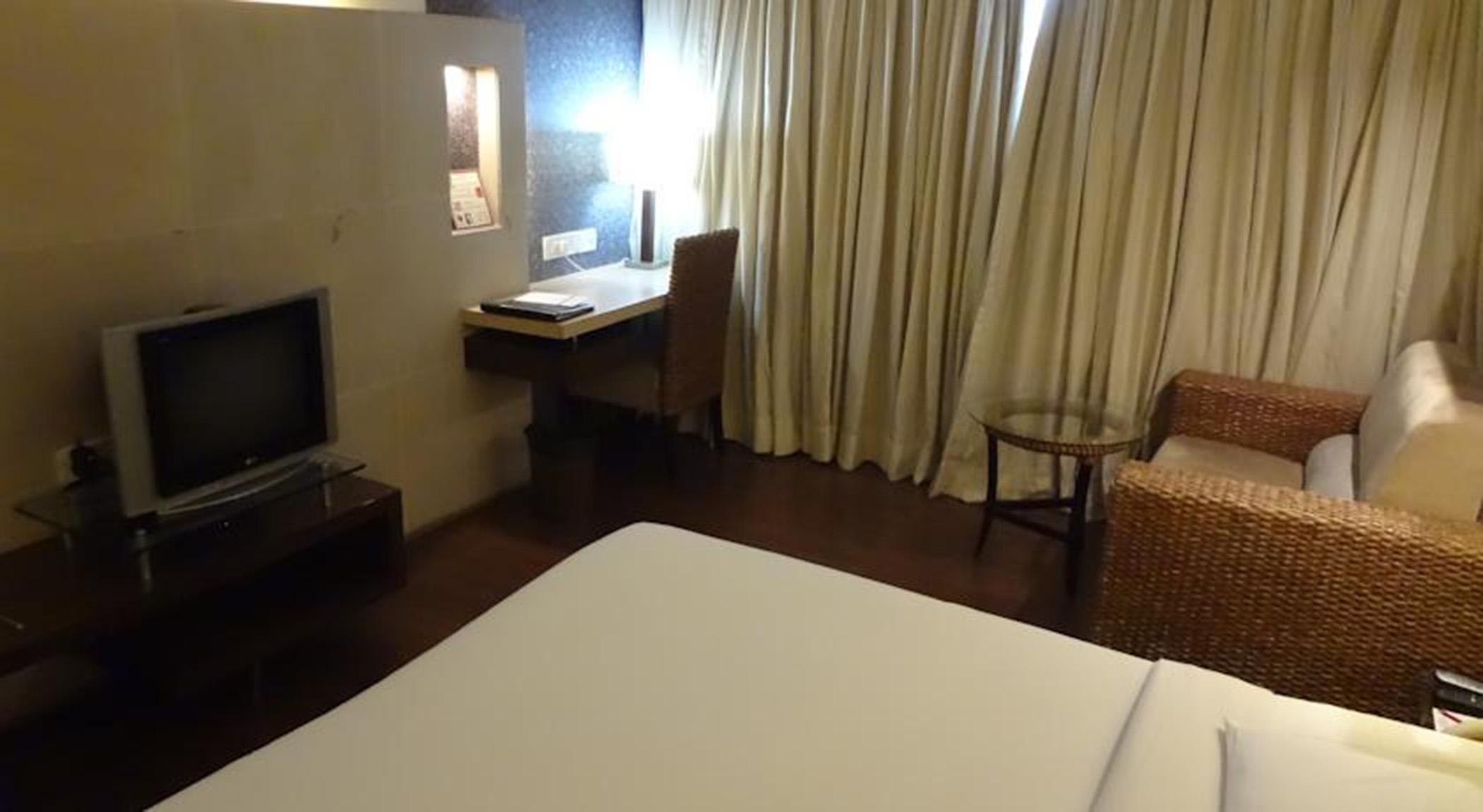Hotel Satkar Residency Thane Exterior foto